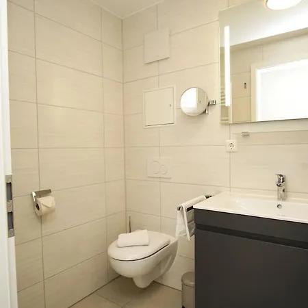 Rex Rugia Fewo15-4 Mit Schwimmbad Und Saunanutzung Im Ahoi-erlebnisbad Sellin شقة لوبه